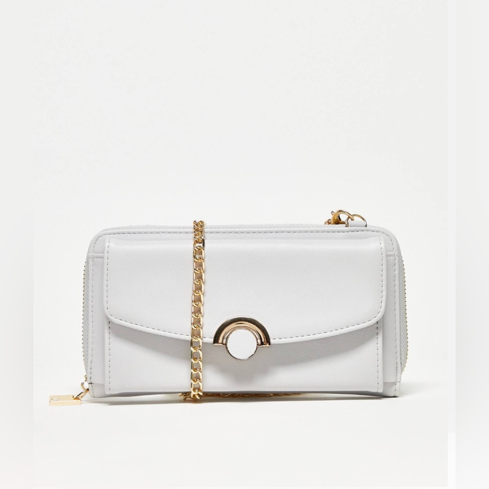 FRENCH CONNECTION Crossbody Zip Around
Purse